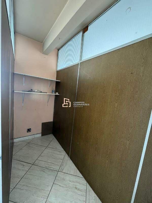 Sala, Glória