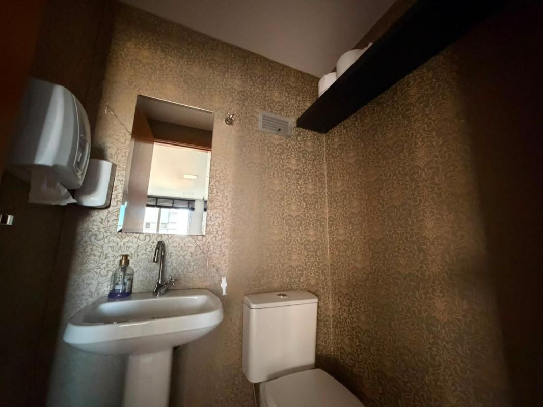 Sala, Barro Preto, 0 Quarto, 2 Vagas