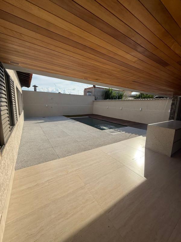 Casa, Guarujá, 4 Quartos, 4 Vagas, 1 Suíte