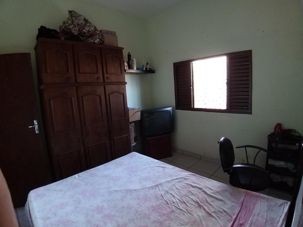 Casa, Aparecida, 2 Quartos, 7 Vagas, 1 Suíte