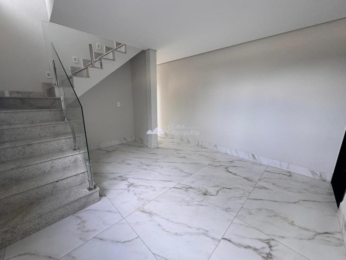 Casa, Trevo, 3 Quartos, 3 Vagas, 2 Suítes