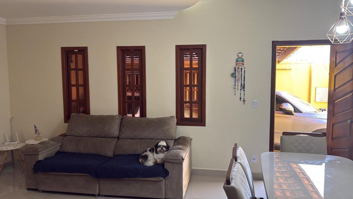 Casa, Jardim Riacho das Pedras, 3 Quartos, 2 Vagas, 1 Suíte