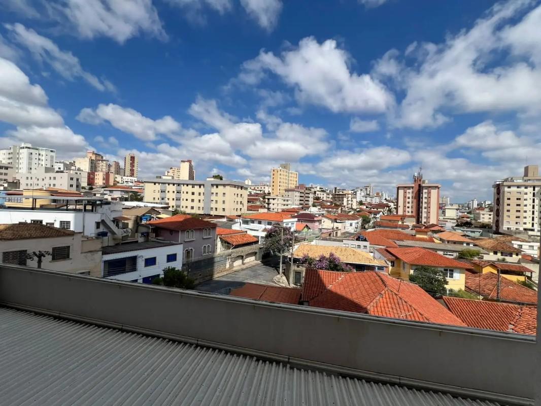 Apartamento, Floresta, 3 Quartos, 2 Vagas, 1 Suíte