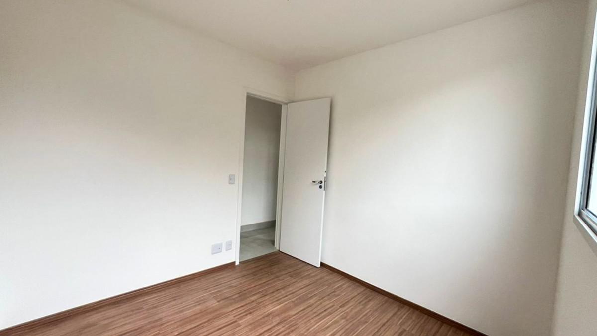 Apartamento, Casa Branca, 3 Quartos, 2 Vagas, 1 Suíte