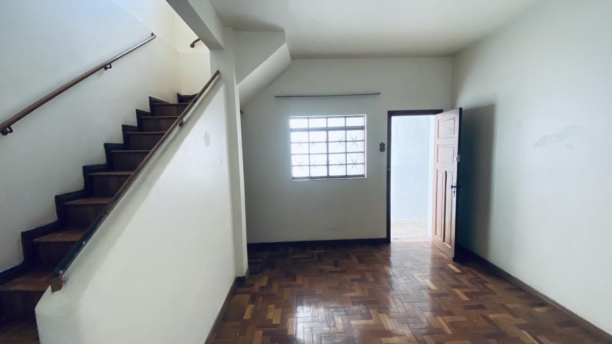 Casa, Santa Efigênia, 3 Quartos, 0 Vaga