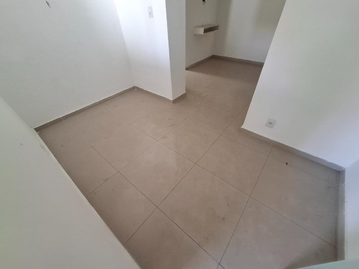 Casa, Cachoeirinha, 5 Quartos, 4 Vagas