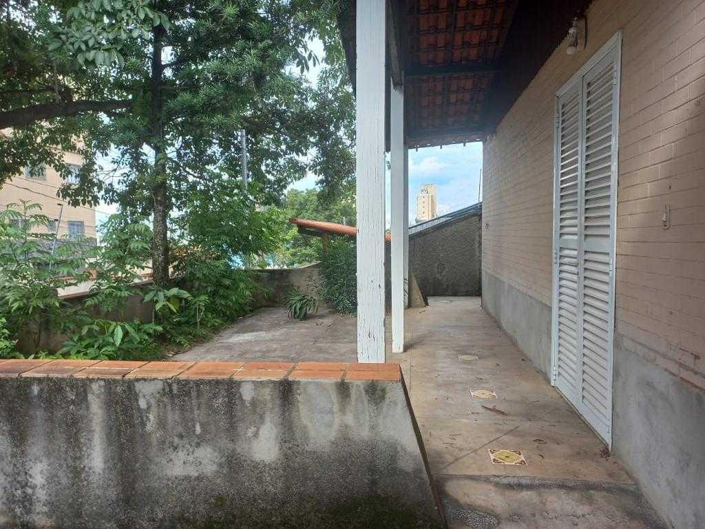 Casa, Jardim América, 3 Quartos, 3 Vagas, 1 Suíte
