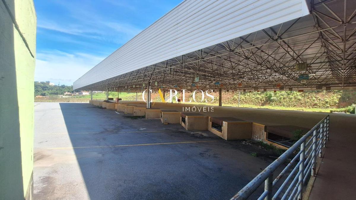 Galpão, Liberdade, 104 Vagas