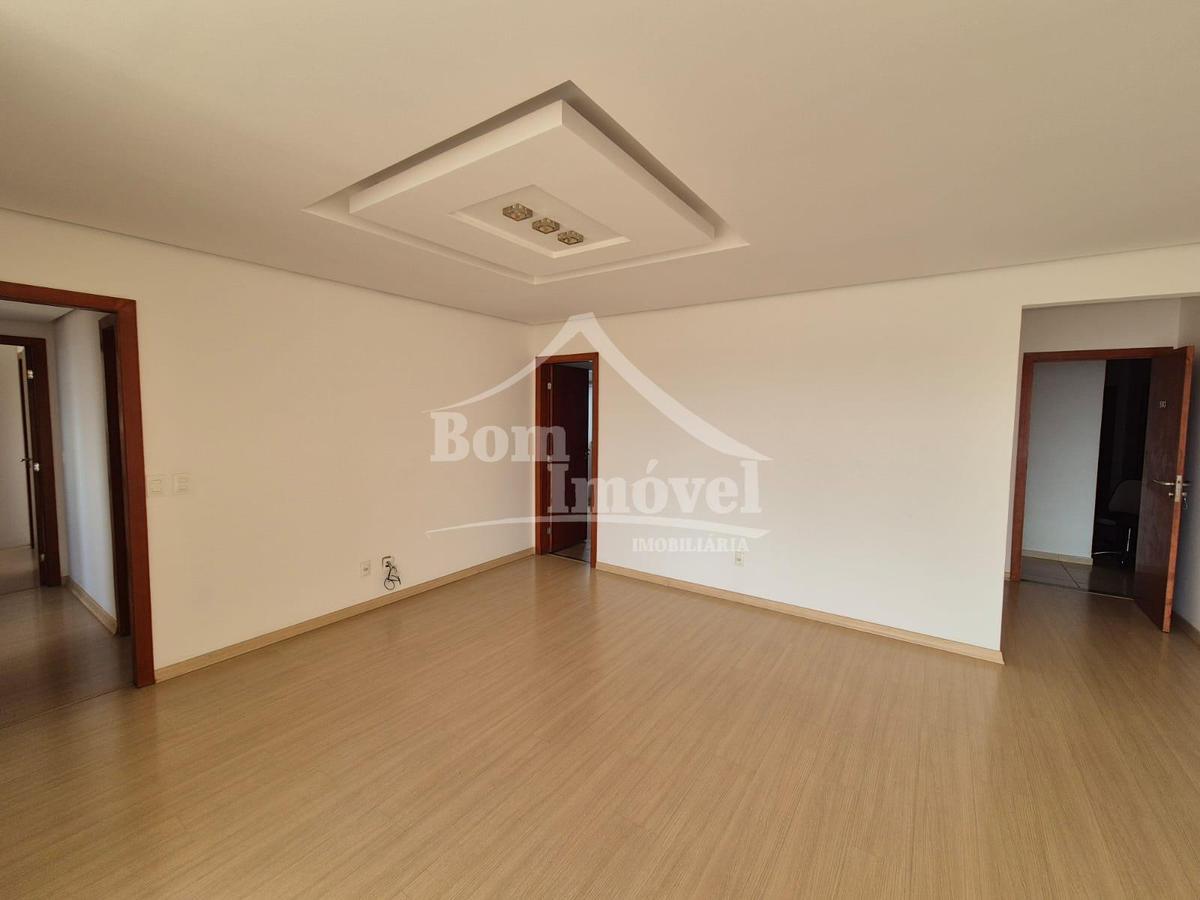 Apartamento, Centro, 1 Quarto, 3 Vagas, 2 Suítes
