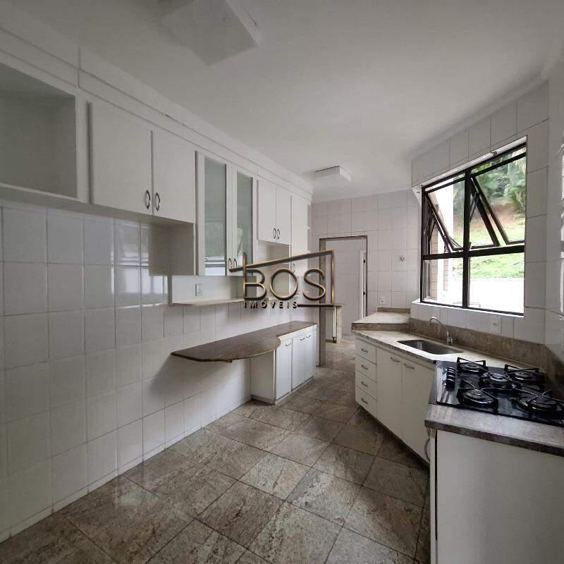 Apartamento, Luxemburgo, 4 Quartos, 3 Vagas, 1 Suíte
