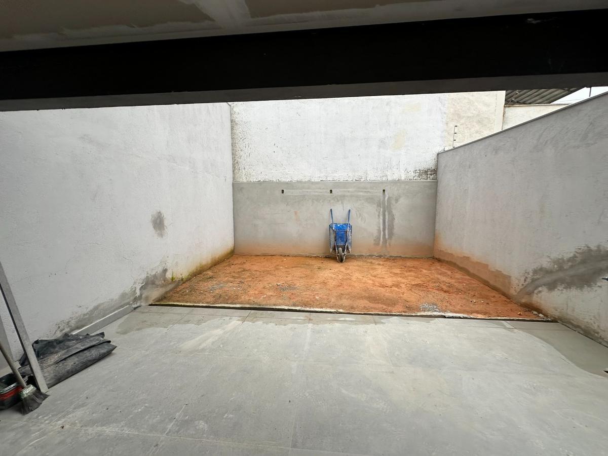 Casa, Fernão Dias, 3 Quartos, 4 Vagas, 1 Suíte