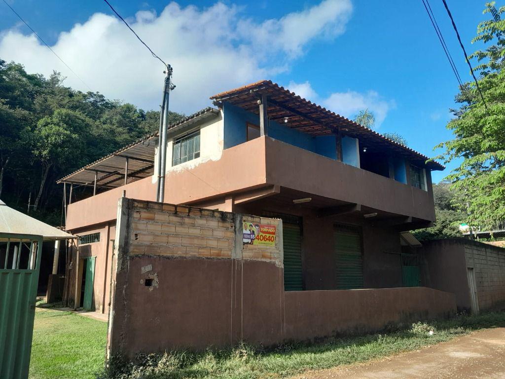 Fazenda, Pompeu, 5 Quartos, 2 Vagas
