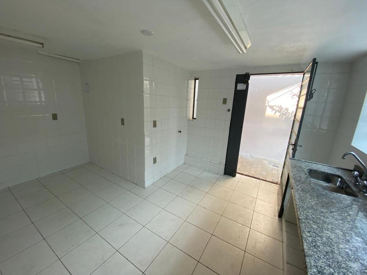 Andar, Colégio Batista, 0 Quarto, 0 Vaga