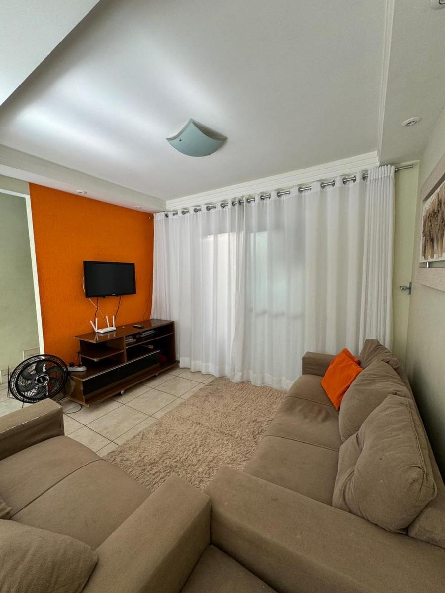 Casa, Castelo, 3 Quartos, 2 Vagas, 1 Suíte