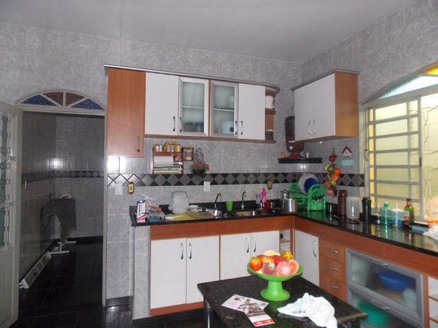 Casa, Betânia, 3 Quartos, 2 Vagas, 1 Suíte