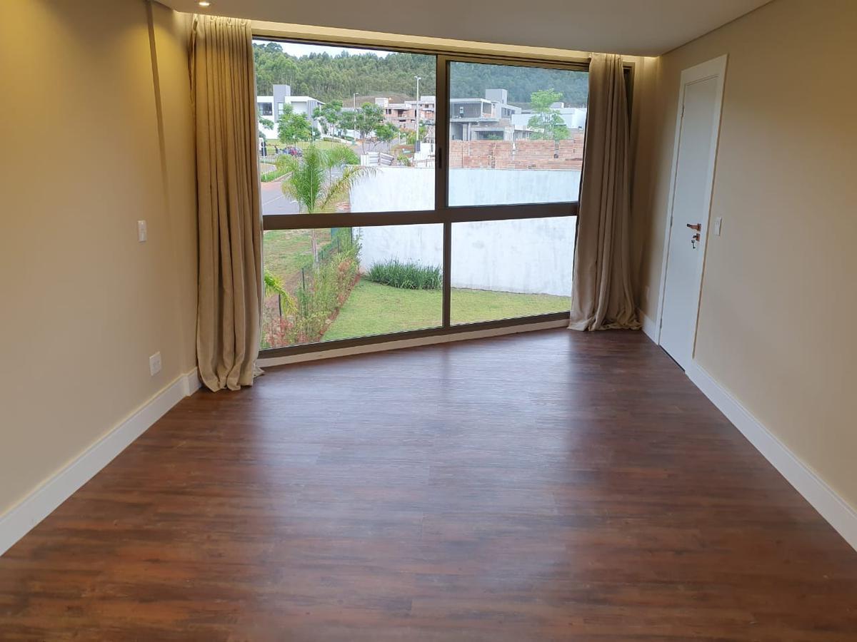 Casa, Alphaville - Lagoa dos Ingleses, 5 Quartos, 4 Vagas, 1 Suíte