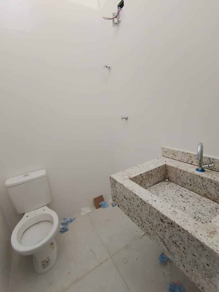 Casa, Jardim Leblon, 2 Quartos, 2 Vagas