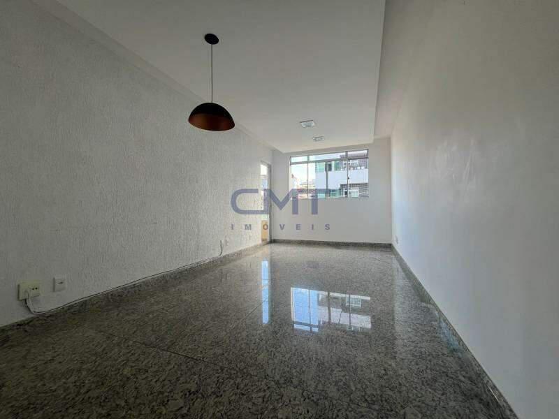 Apartamento, Sagrada Família, 3 Quartos, 2 Vagas, 1 Suíte