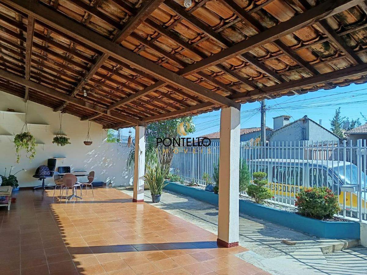 Casa, Jardim Europa, 4 Quartos, 2 Vagas, 1 Suíte