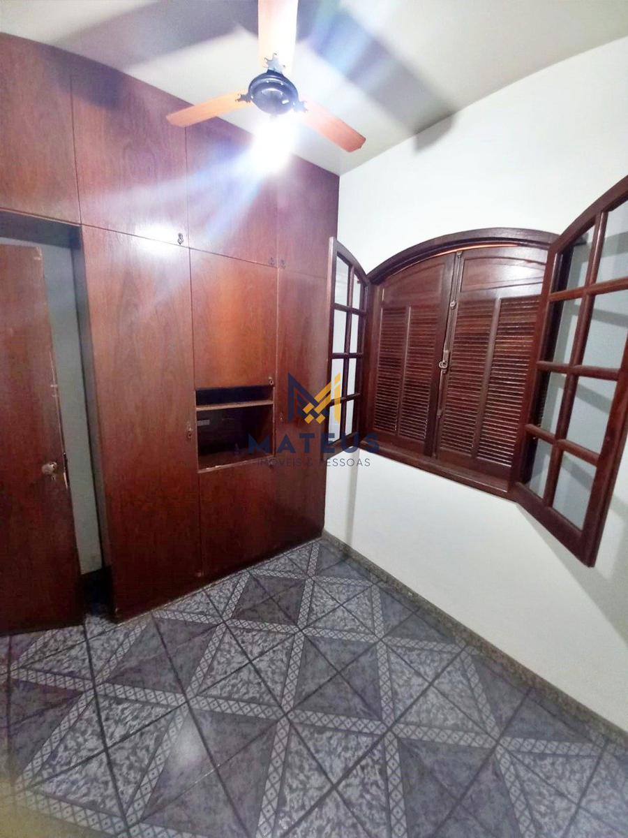 Casa, Caiçaras, 2 Quartos, 0 Vaga