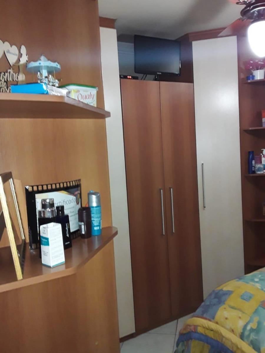 Casa, Santa Cruz Industrial, 3 Quartos, 2 Vagas, 1 Suíte