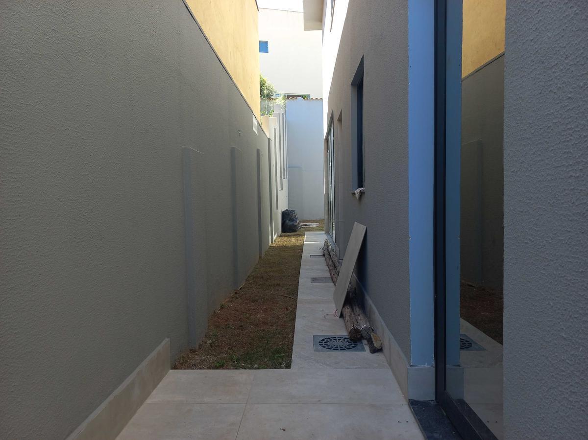 Casa, Fernão Dias, 4 Quartos, 6 Vagas, 1 Suíte