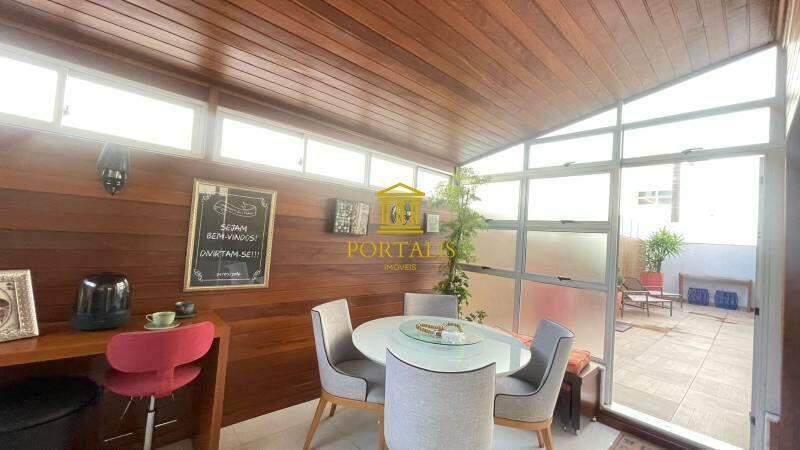 Apartamento, Funcionários, 3 Quartos, 2 Vagas, 1 Suíte