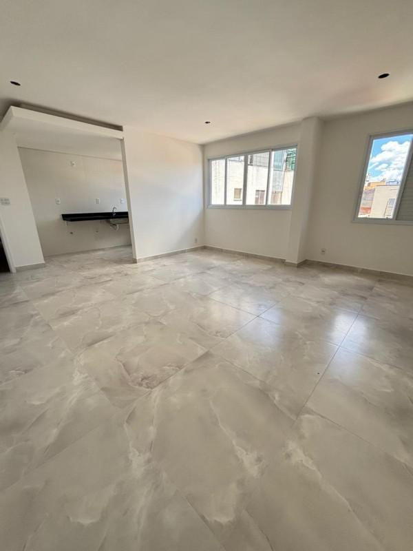 Apartamento, Sagrada Família, 3 Quartos, 2 Vagas, 1 Suíte