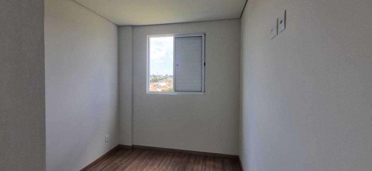 Apartamento, Santa Mônica, 2 Quartos, 1 Vaga