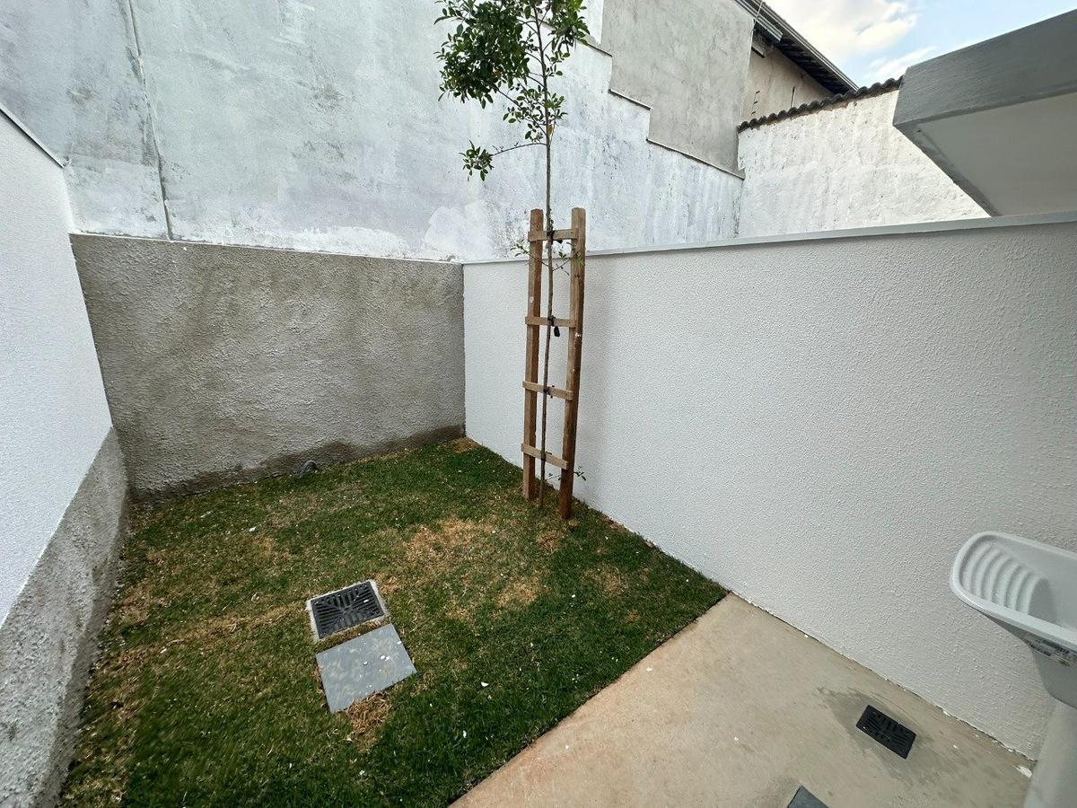 Casa, Jardim Guanabara, 2 Quartos, 2 Vagas