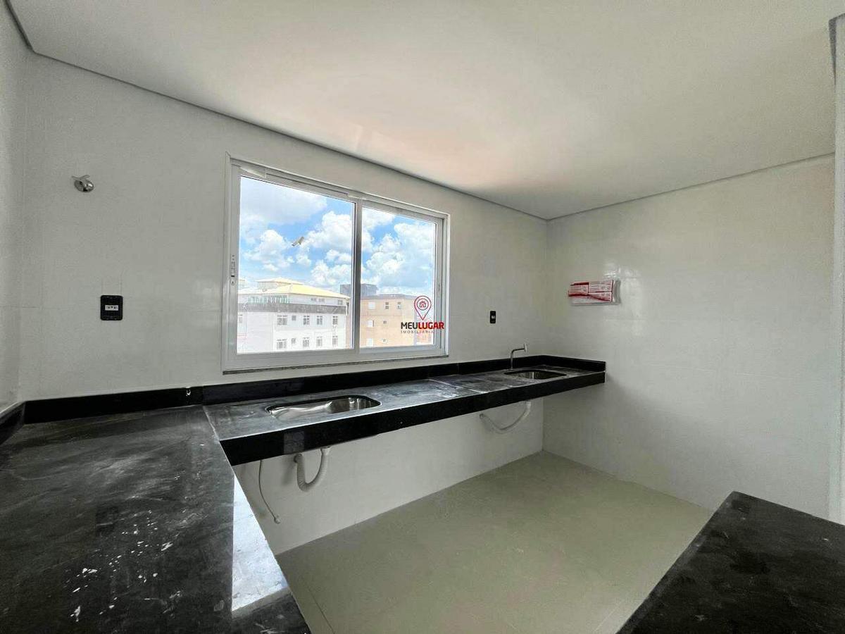 Cobertura, Milionários, 3 Quartos, 2 Vagas, 1 Suíte
