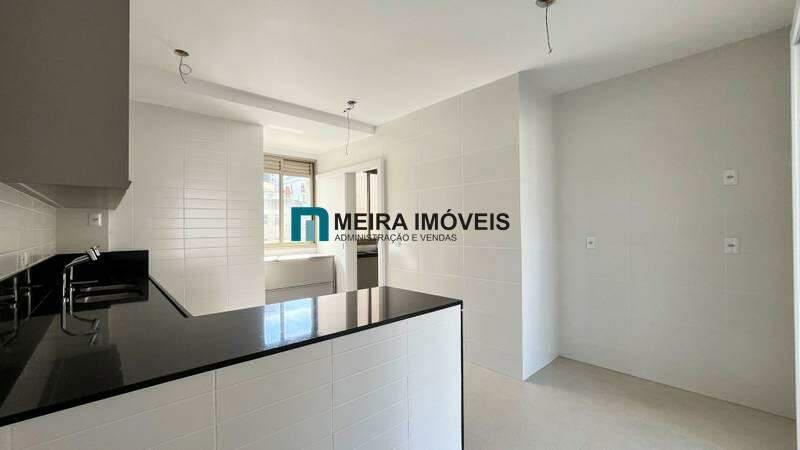 Apartamento, Cruzeiro, 4 Quartos, 3 Vagas, 2 Suítes