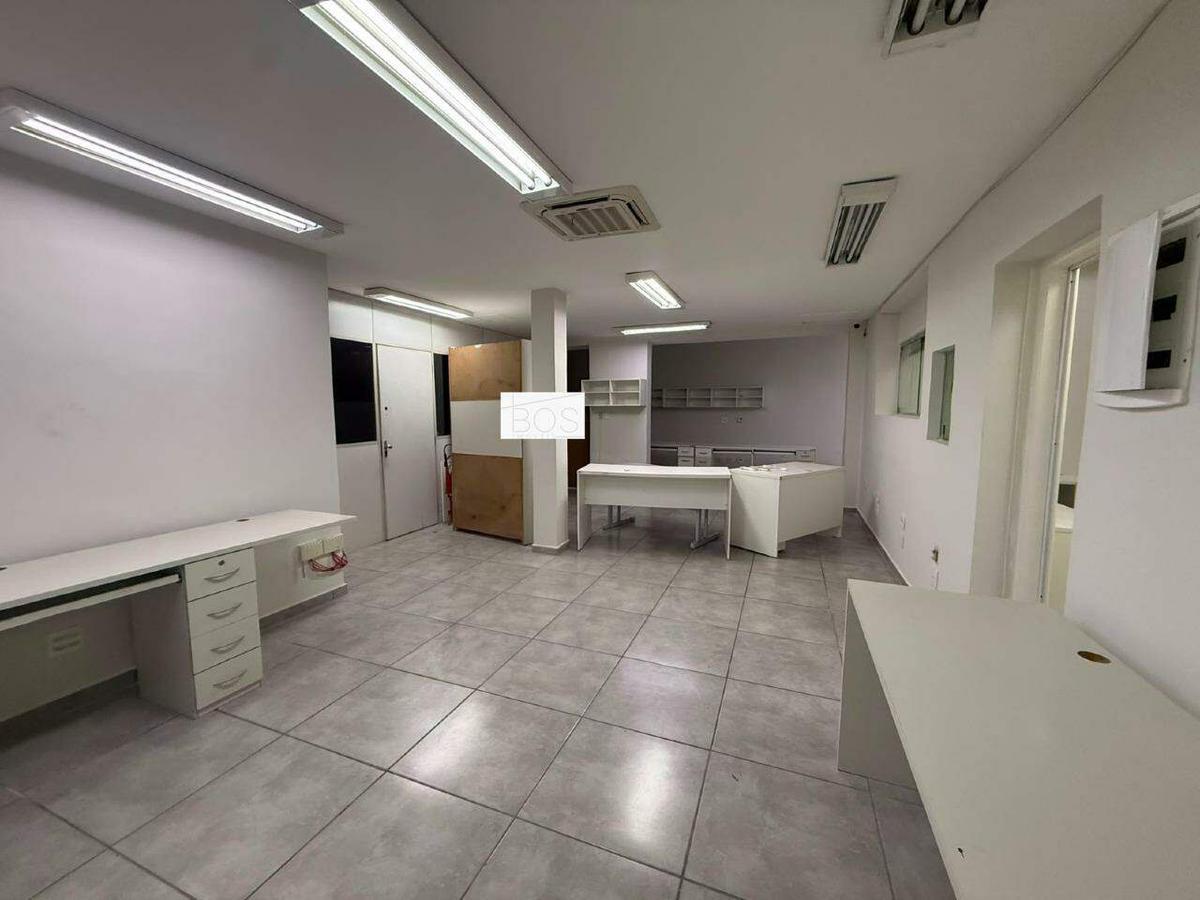 Prédio, Prado, 0 Quarto, 3 Vagas