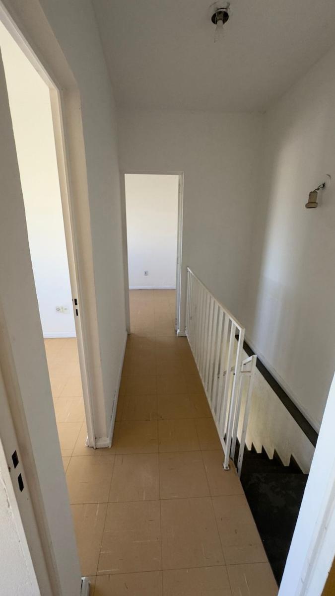 Casa, Fernão Dias, 3 Quartos, 4 Vagas, 1 Suíte