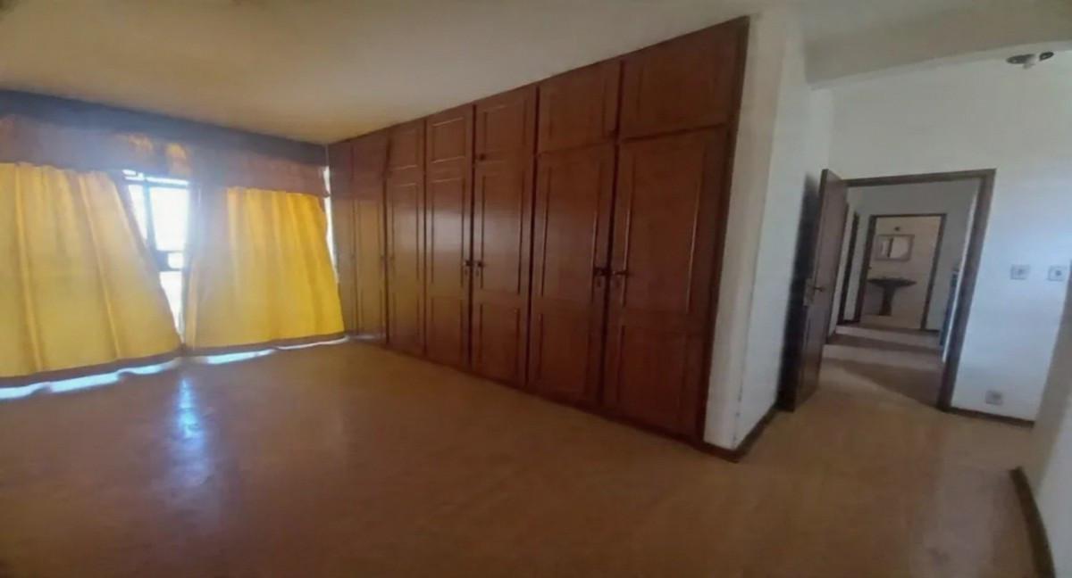 Casa, Cidade Nova, 5 Quartos, 3 Vagas, 1 Suíte