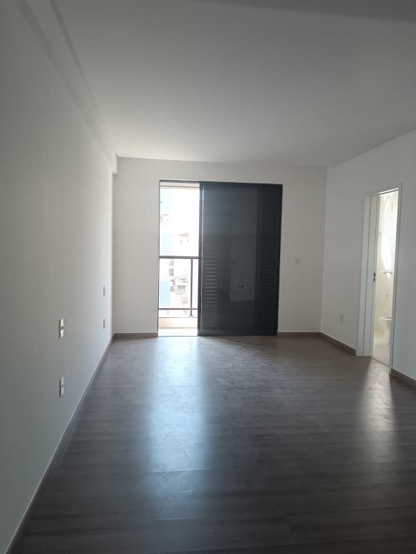 Apartamento, Centro, 3 Quartos, 3 Vagas, 2 Suítes