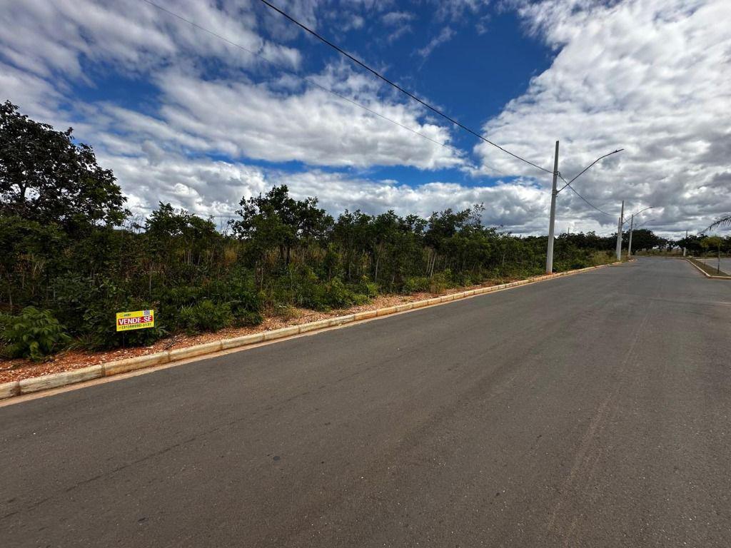 Lote, Centro, 0 Quarto, 0 Vaga
