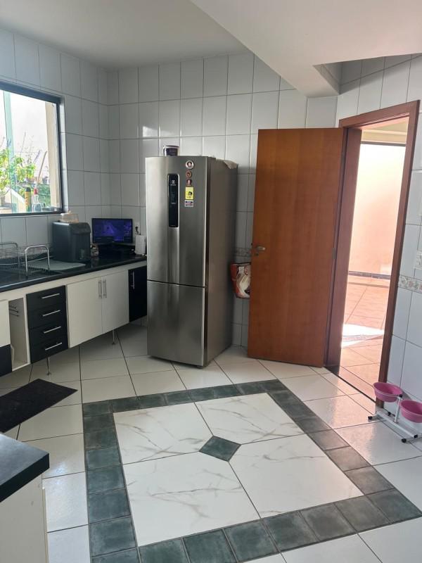 Casa, Fernão Dias, 4 Quartos, 4 Vagas, 1 Suíte