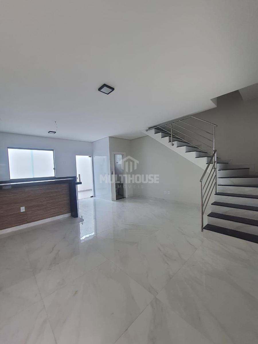 Casa, Jardim Leblon, 3 Quartos, 0 Vaga, 1 Suíte