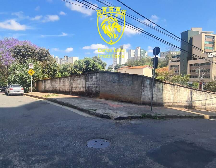 Lote, Estoril, 0 Quarto, 30 Vagas, 1 Suíte