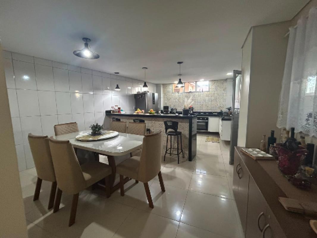 Casa, Grajaú, 4 Quartos, 1 Vaga, 1 Suíte