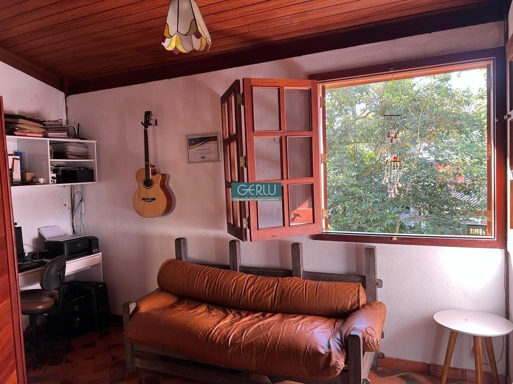 Casa em Condomínio, Gentileza, 4 Quartos, 2 Vagas, 1 Suíte