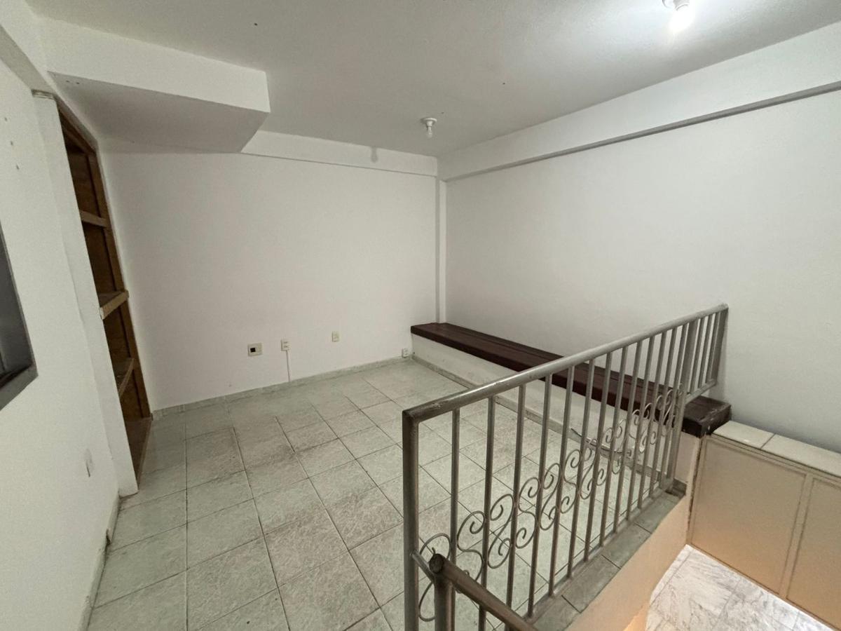 Sala, Centro, 0 Quarto, 0 Vaga