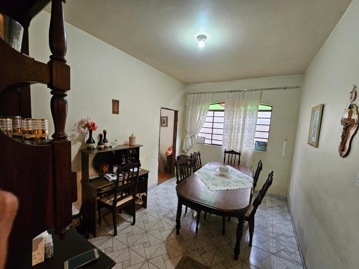 Casa, Dona Clara, 3 Quartos, 4 Vagas, 1 Suíte