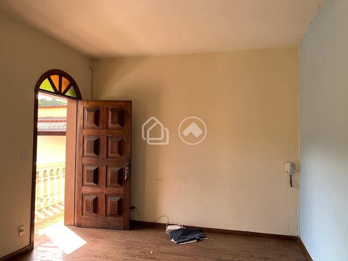 Casa, Padre Eustáquio, 5 Quartos, 2 Suítes