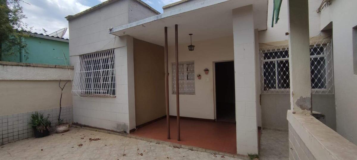 Casa, Santa Efigênia, 4 Quartos, 6 Vagas, 1 Suíte