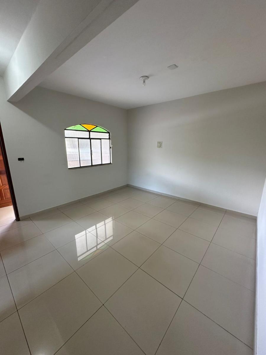 Casa, São José, 3 Quartos, 0 Vaga, 1 Suíte