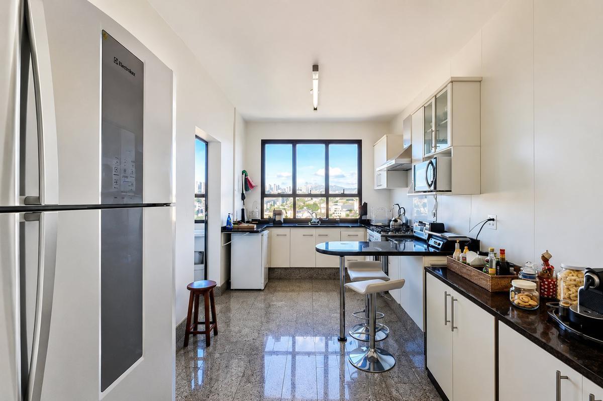 Apartamento, Luxemburgo, 4 Quartos, 4 Vagas, 2 Suítes
