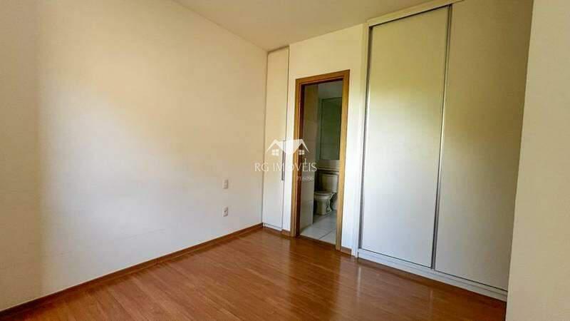 Apartamento, Estoril, 3 Quartos, 2 Vagas, 1 Suíte