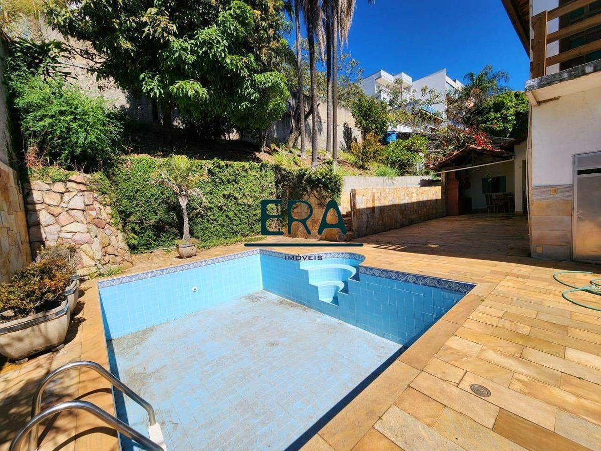 Casa, Santa Lúcia, 5 Quartos, 4 Vagas, 2 Suítes